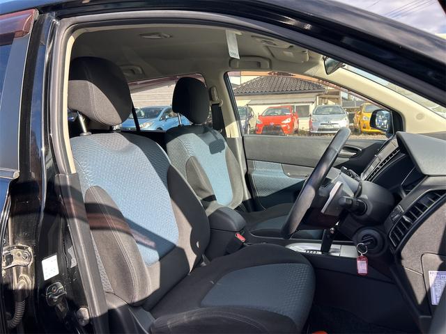 ウイングロード １８ＲＸエアロ　ナビ　オートライト　キーレスエントリー　電動格納ミラー　フルフラット　ＣＶＴ　衝突安全ボディ　ＡＢＳ　エアコン　パワーステアリング　パワーウィンドウ（7枚目）