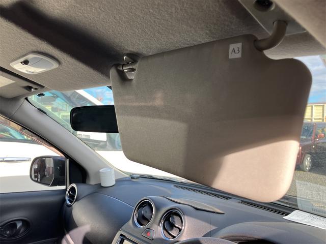 マーチ １２Ｓ　Ｖパッケージ　アルミホイール　キーレスエントリー　電動格納ミラー　ＣＶＴ　衝突安全ボディ　ＡＢＳ　エアコン　パワーステアリング　パワーウィンドウ（6枚目）