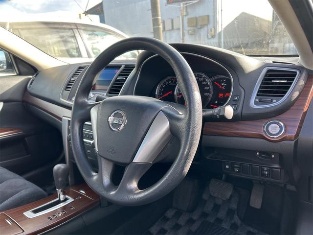 ティアナ 　アルミホイール　オートライト　ＣＶＴ　スマートキー　ＣＤ　ミュージックプレイヤー接続可　エアコン　パワーステアリング　パワーウィンドウ（2枚目）