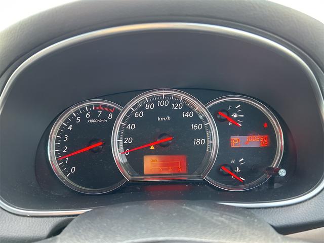 ティアナ 　アルミホイール　オートライト　ＣＶＴ　スマートキー　ＣＤ　ミュージックプレイヤー接続可　エアコン　パワーステアリング　パワーウィンドウ（4枚目）