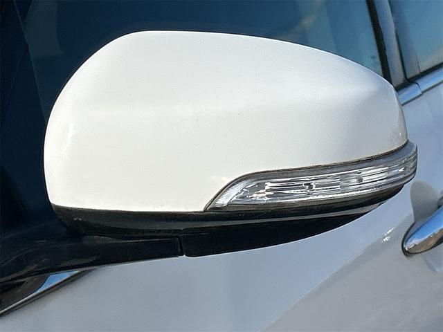 ティアナ 　アルミホイール　オートライト　ＣＶＴ　スマートキー　ＣＤ　ミュージックプレイヤー接続可　エアコン　パワーステアリング　パワーウィンドウ（8枚目）