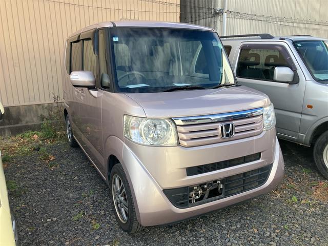 Ｎ－ＢＯＸ Ｇ・Ｌパッケージ　両側スライド・片側電動　オートライト　スマートキー　アイドリングストップ　ベンチシート　ＣＶＴ　盗難防止システム　ＡＢＳ　ＥＳＣ　アルミホイール　衝突安全ボディ　エアコン　パワーステアリング（9枚目）