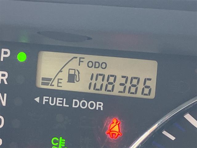 タント カスタムＶＳターボ　ＨＩＤ　電動格納ミラー　ベンチシート　ＡＴ　盗難防止システム　ＡＢＳ　アルミホイール　衝突安全ボディ　エアコン　パワーステアリング　パワーウィンドウ（8枚目）