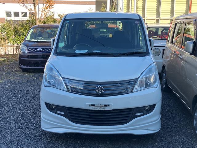 ソリオ ブラック＆ホワイト　両側電動スライドドア　オートライト　ＨＩＤ　スマートキー　フルフラット　ウォークスルー　ＣＶＴ　アルミホイール　盗難防止システム　衝突安全ボディ　ＡＢＳ　エアコン　パワーステアリング　パワーウィンドウ（9枚目）