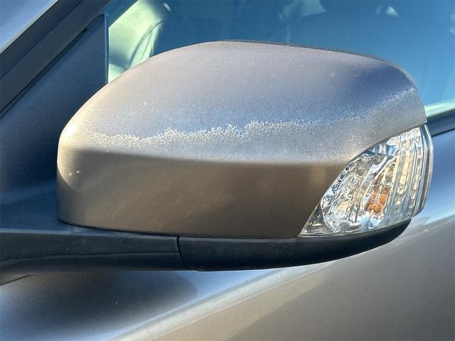 ＸＣ７０ ３．２ＳＥ　ＡＷＤ　４ＷＤ　パワーシート　ナビ　ＨＩＤ　アルミホイール　キーレスエントリー　シートヒーター　シートエアコン　ＡＴ　盗難防止システム　ＣＤ　ＡＢＳ　エアコン　パワーステアリング　パワーウィンドウ（9枚目）