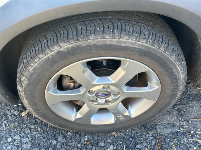 ＸＣ７０ ３．２ＳＥ　ＡＷＤ　４ＷＤ　パワーシート　ナビ　ＨＩＤ　アルミホイール　キーレスエントリー　シートヒーター　シートエアコン　ＡＴ　盗難防止システム　ＣＤ　ＡＢＳ　エアコン　パワーステアリング　パワーウィンドウ（13枚目）