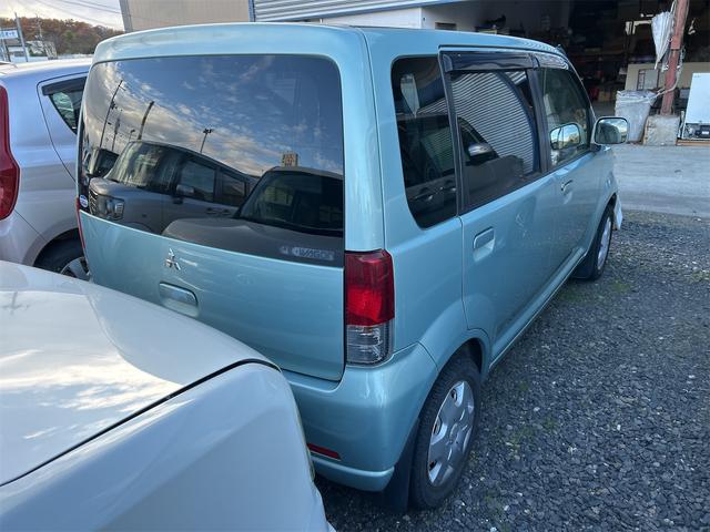 ｅＫワゴン Ｍ　ベンチシート　ＡＴ　カセット　アルミホイール　衝突安全ボディ　エアコン　パワーステアリング　パワーウィンドウ（11枚目）
