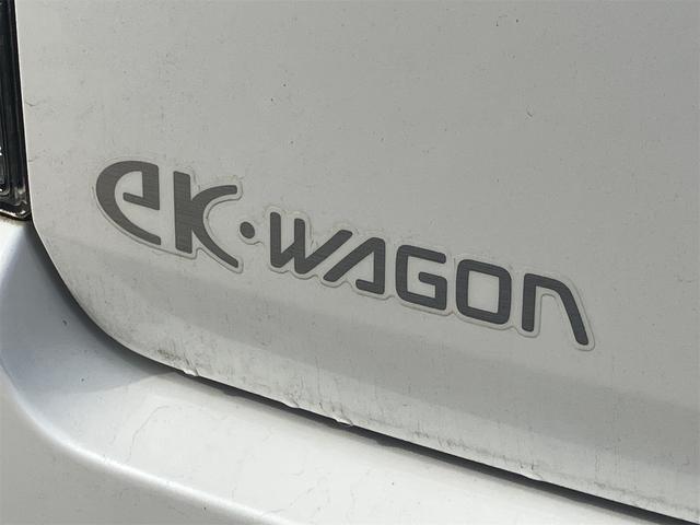 ｅＫワゴン Ｍ　キーレスエントリー　電動格納ミラー　ベンチシート　ＡＴ　盗難防止システム　ＣＤ　衝突安全ボディ　エアコン　パワーステアリング　パワーウィンドウ（4枚目）