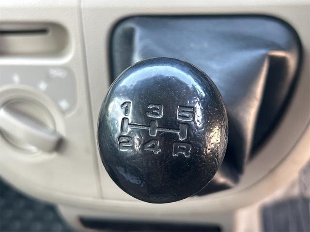 エブリイ ジョインターボ　両側スライドドア　ＭＴ　盗難防止システム　ＡＢＳ　ＣＤ　衝突安全ボディ　エアコン　パワーステアリング　パワーウィンドウ　運転席エアバッグ　助手席エアバッグ（4枚目）