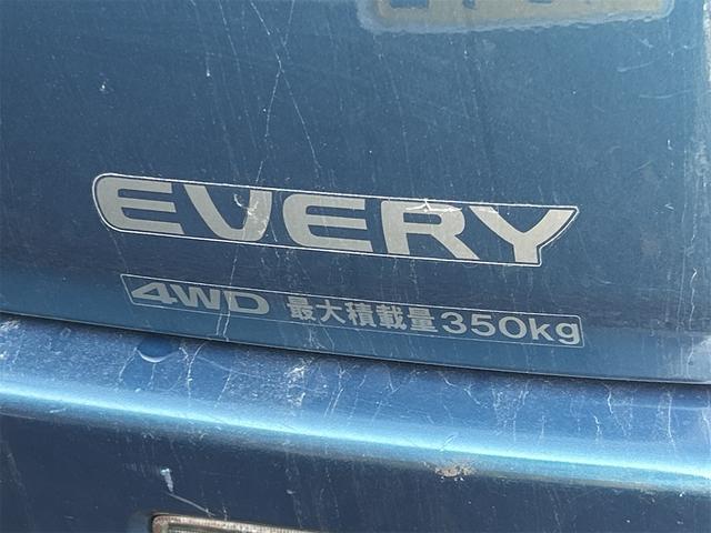 エブリイ ジョインターボ　両側スライドドア　ＭＴ　盗難防止システム　ＡＢＳ　ＣＤ　衝突安全ボディ　エアコン　パワーステアリング　パワーウィンドウ　運転席エアバッグ　助手席エアバッグ（10枚目）