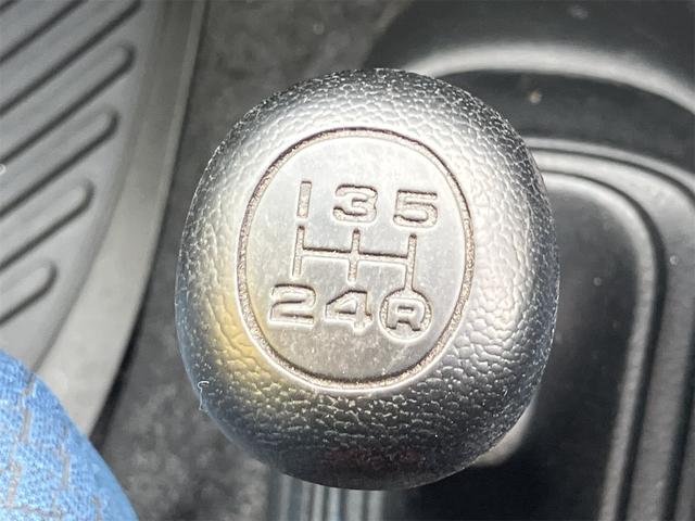 ムーヴ L 4WD 電動格納ミラー MT 盗難防止システム CD 衝突安全ボディ エアコン パワーステアリング パワーウィンドウ(6枚目)