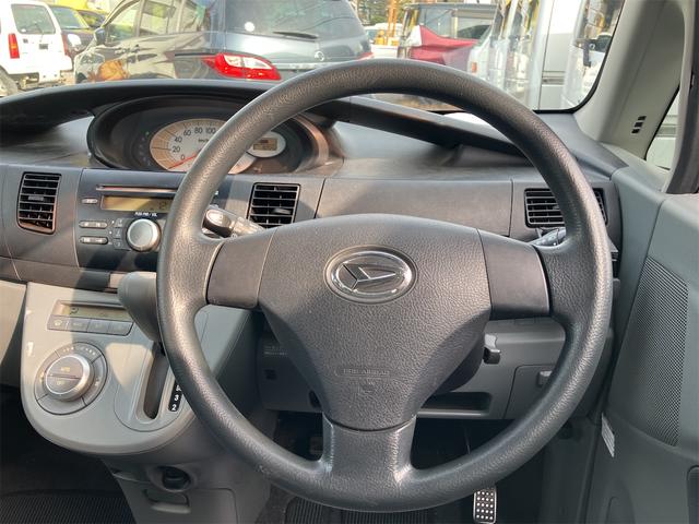 ムーヴ Ｘ　４ＷＤ　スマートキー　ベンチシート　ＡＴ　盗難防止システム　ＡＢＳ　ＣＤ　アルミホイール　衝突安全ボディ　エアコン　パワーステアリング　パワーウィンドウ（3枚目）