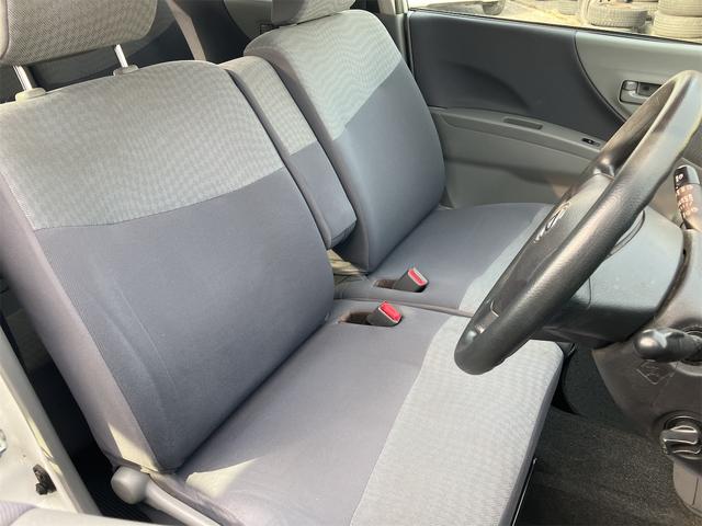 ムーヴ Ｘ　４ＷＤ　スマートキー　ベンチシート　ＡＴ　盗難防止システム　ＡＢＳ　ＣＤ　アルミホイール　衝突安全ボディ　エアコン　パワーステアリング　パワーウィンドウ（6枚目）