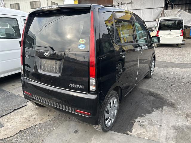 ムーヴ カスタム　ＸＣ　エディション　４ＷＤ　ＨＩＤ　スマートキー　ベンチシート　ＣＶＴ　盗難防止システム　ＡＢＳ　ＣＤ　衝突安全ボディ　エアコン　パワーステアリング　パワーウィンドウ（7枚目）