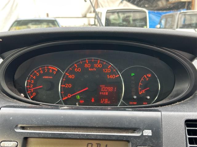 ムーヴ カスタム　ＸＣ　エディション　４ＷＤ　ＨＩＤ　スマートキー　ベンチシート　ＣＶＴ　盗難防止システム　ＡＢＳ　ＣＤ　衝突安全ボディ　エアコン　パワーステアリング　パワーウィンドウ（12枚目）