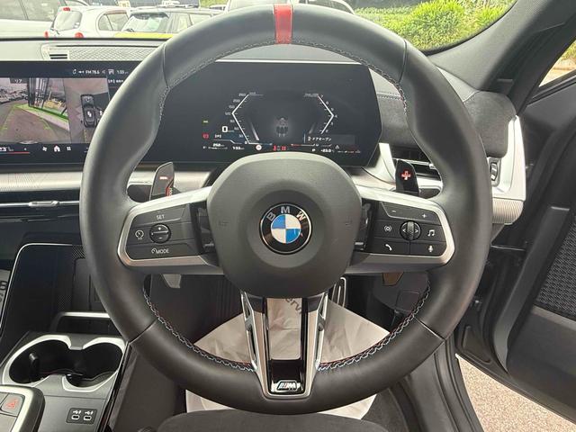 Ｘ２ Ｍ３５ｉ　ｘＤｒｉｖｅ　純正ナビ　３６０°カメラ　Ｐアシスト　ＨＵＤ　ハーフレザー　シートヒーター　ハーマンカードンオーディオ　Ｐバックドア　純正２１ＡＷ　ワイヤレスチャージング　アダプティブＬＥＤライト　ステアヒーター（17枚目）