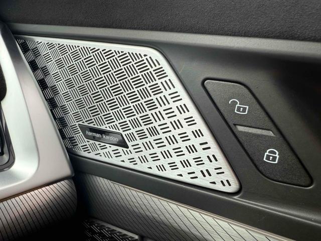 Ｘ２ Ｍ３５ｉ　ｘＤｒｉｖｅ　純正ナビ　３６０°カメラ　Ｐアシスト　ＨＵＤ　ハーフレザー　シートヒーター　ハーマンカードンオーディオ　Ｐバックドア　純正２１ＡＷ　ワイヤレスチャージング　アダプティブＬＥＤライト　ステアヒーター（25枚目）