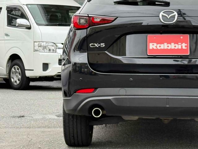 ＣＸ－５ ＸＤ　ブラックトーンエディション　ワンオーナー　純正ナビＴＶ　３６０°カメラ　ハーフレザー　シートヒーター　ステアリングヒーター　純正１９ＡＷ　クルコン　ＨＵＤ　ＢＳＭ　パワーバックドア　パドルシフト　ラバーマット（11枚目）