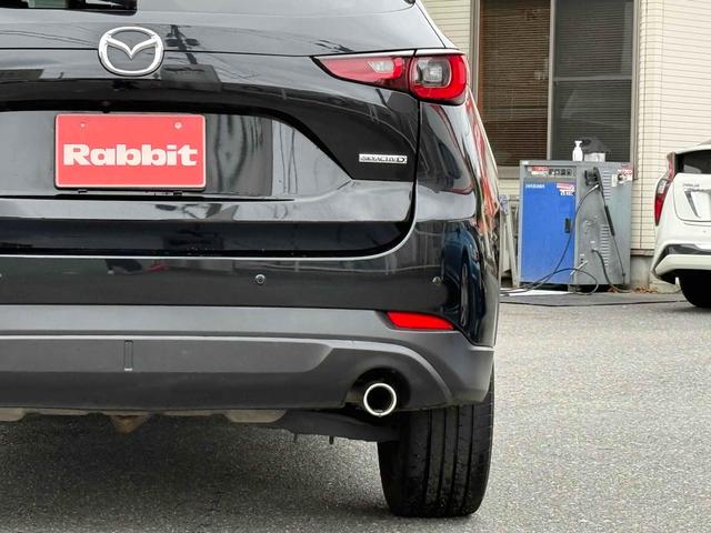ＣＸ－５ ＸＤ　ブラックトーンエディション　ワンオーナー　純正ナビＴＶ　３６０°カメラ　ハーフレザー　シートヒーター　ステアリングヒーター　純正１９ＡＷ　クルコン　ＨＵＤ　ＢＳＭ　パワーバックドア　パドルシフト　ラバーマット（12枚目）