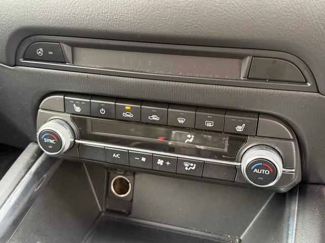 ＣＸ－５ ＸＤ　ブラックトーンエディション　ワンオーナー　純正ナビＴＶ　３６０°カメラ　ハーフレザー　シートヒーター　ステアリングヒーター　純正１９ＡＷ　クルコン　ＨＵＤ　ＢＳＭ　パワーバックドア　パドルシフト　ラバーマット（20枚目）