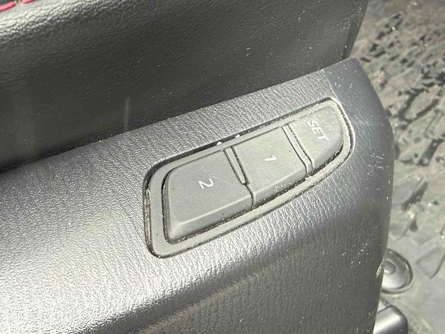 ＣＸ－５ ＸＤ　ブラックトーンエディション　ワンオーナー　純正ナビＴＶ　３６０°カメラ　ハーフレザー　シートヒーター　ステアリングヒーター　純正１９ＡＷ　クルコン　ＨＵＤ　ＢＳＭ　パワーバックドア　パドルシフト　ラバーマット（26枚目）