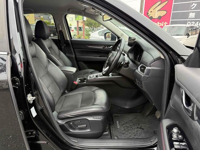 ＣＸ－５ ＸＤ　ブラックトーンエディション　ワンオーナー　純正ナビＴＶ　３６０°カメラ　ハーフレザー　シートヒーター　ステアリングヒーター　純正１９ＡＷ　クルコン　ＨＵＤ　ＢＳＭ　パワーバックドア　パドルシフト　ラバーマット（28枚目）