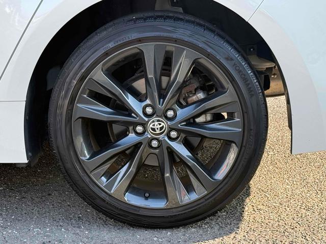 カローラツーリング ダブルバイビー　ワンオーナー　ハーフレザーシート　純正９インチディスプレイオーディオ・ナビＴＶ　バックカメラ　トヨタセーフティーセンス　純正１７インチアルミ　純正リモートスタート　ＢＳＭ　前後ドライブレコーダー（16枚目）