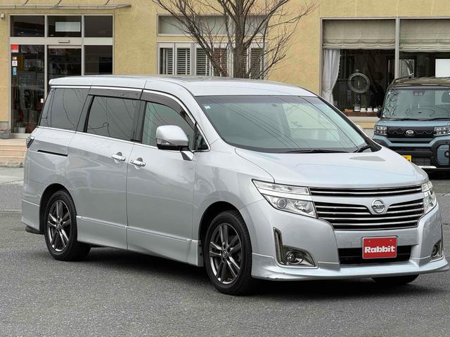 エルグランド ２５０ハイウェイスターアーバンクロム　両側パワースライドドア　ハーフレザーシート　フィリップダウンモニター　純正１８インチアルミ　社外ナビ　バックカメラ　ＥＴＣ　ＨＩＤヘッドライト　ドアバイザー　フロアマット（2枚目）