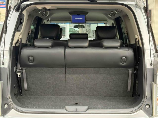 エルグランド ２５０ハイウェイスターアーバンクロム　両側パワースライドドア　ハーフレザーシート　フィリップダウンモニター　純正１８インチアルミ　社外ナビ　バックカメラ　ＥＴＣ　ＨＩＤヘッドライト　ドアバイザー　フロアマット（26枚目）