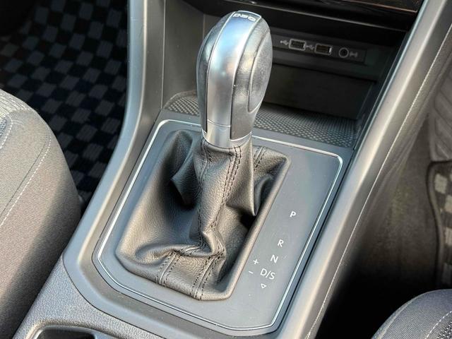 ゴルフトゥーラン ＴＤＩ　コンフォートライン　純正ナビＴＶ　バックカメラ　アルパインリアモニター　純正１６ＡＷ　クルルーズコントロール　パドルシフト　ルーフレール　前後ドラレコ　キーレス　ＥＴＣ　スペアキー　ＬＥＤヘッドライト　保証書　取説書（23枚目）