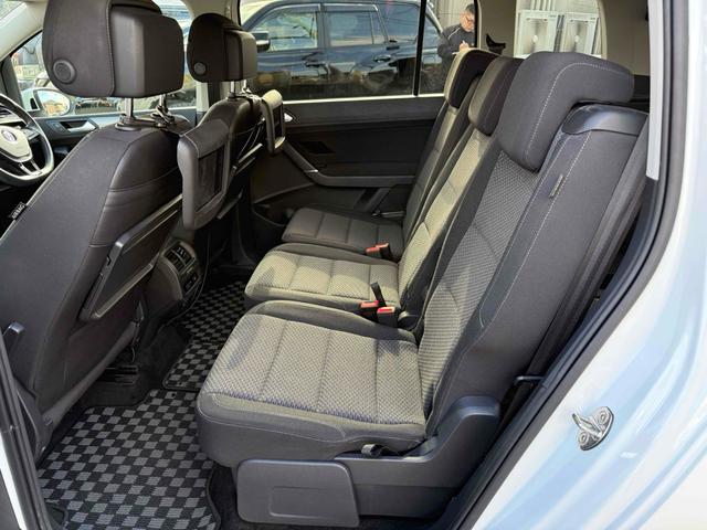 ゴルフトゥーラン ＴＤＩ　コンフォートライン　純正ナビＴＶ　バックカメラ　アルパインリアモニター　純正１６ＡＷ　クルルーズコントロール　パドルシフト　ルーフレール　前後ドラレコ　キーレス　ＥＴＣ　スペアキー　ＬＥＤヘッドライト　保証書　取説書（35枚目）