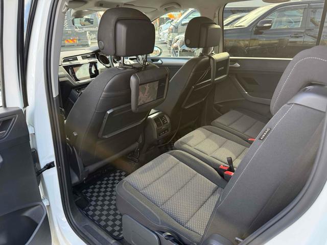 ゴルフトゥーラン ＴＤＩ　コンフォートライン　純正ナビＴＶ　バックカメラ　アルパインリアモニター　純正１６ＡＷ　クルルーズコントロール　パドルシフト　ルーフレール　前後ドラレコ　キーレス　ＥＴＣ　スペアキー　ＬＥＤヘッドライト　保証書　取説書（41枚目）