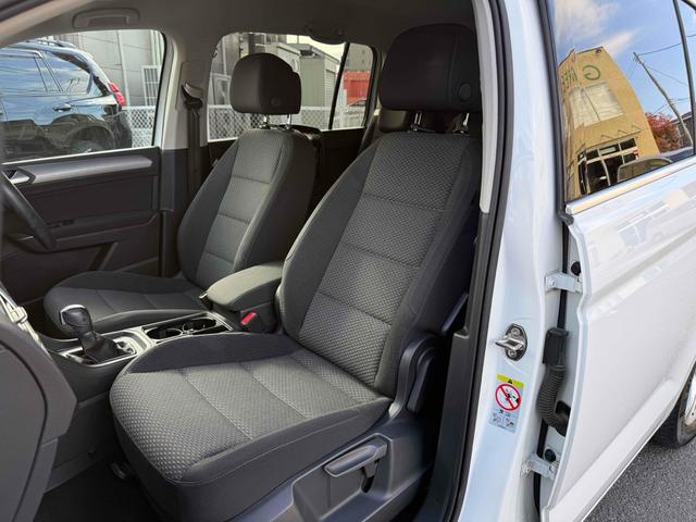 ゴルフトゥーラン ＴＤＩ　コンフォートライン　純正ナビＴＶ　バックカメラ　アルパインリアモニター　純正１６ＡＷ　クルルーズコントロール　パドルシフト　ルーフレール　前後ドラレコ　キーレス　ＥＴＣ　スペアキー　ＬＥＤヘッドライト　保証書　取説書（44枚目）