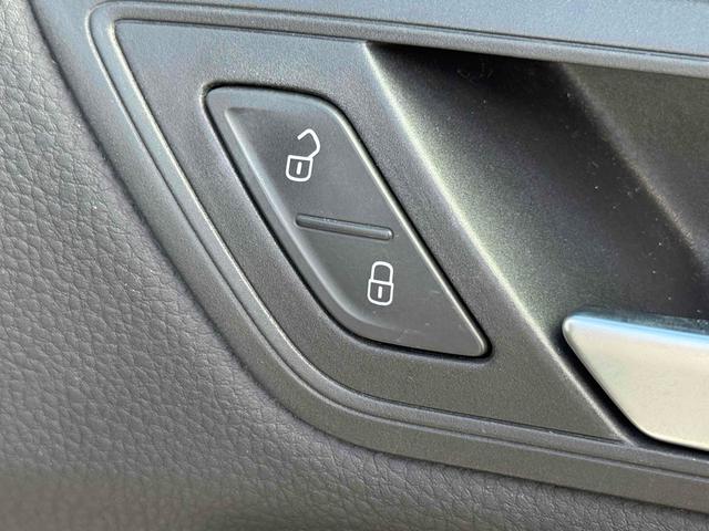 ゴルフトゥーラン ＴＤＩ　コンフォートライン　純正ナビＴＶ　バックカメラ　アルパインリアモニター　純正１６ＡＷ　クルルーズコントロール　パドルシフト　ルーフレール　前後ドラレコ　キーレス　ＥＴＣ　スペアキー　ＬＥＤヘッドライト　保証書　取説書（49枚目）