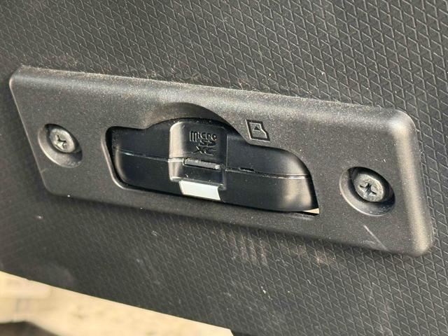 タント カスタムＲＳ　両側パワースライドドア　純正１５インチアルミ　純正ナビＴＶ　全方位カメラ　ＥＴＣ　ＬＥＤヘッドライト　クリアランスソナー　スマートキー　プッシュスタート　スマートアシスト　ドライブレコーダー（26枚目）