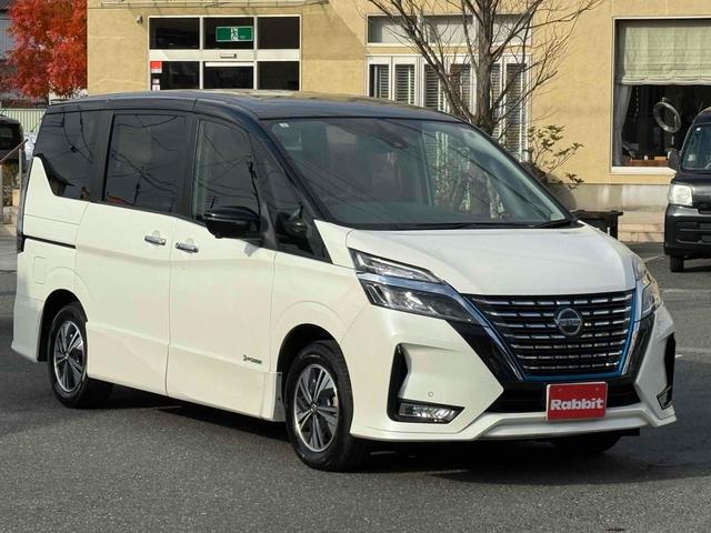 セレナ ｅ－パワー　ハイウェイスターＶ　ワンオーナー　両側パワースライドドア　１０インチ純正ナビＴＶ　アラウンドビューモニター　デジタルインナーミラー　純正１５インチアルミ　スマートキー　プッシュスタート（2枚目）