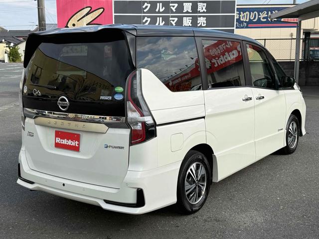 セレナ ｅ－パワー　ハイウェイスターＶ　ワンオーナー　両側パワースライドドア　１０インチ純正ナビＴＶ　アラウンドビューモニター　デジタルインナーミラー　純正１５インチアルミ　スマートキー　プッシュスタート（6枚目）