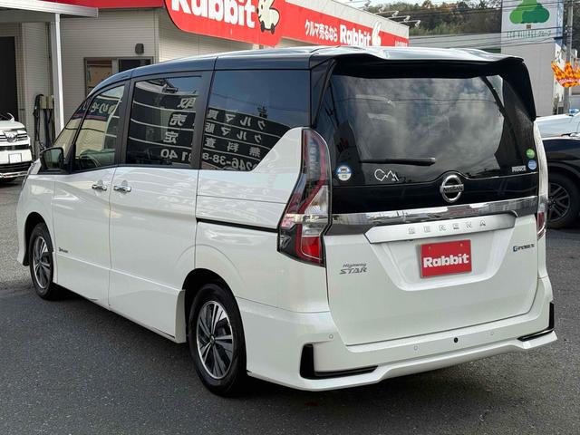 セレナ ｅ－パワー　ハイウェイスターＶ　ワンオーナー　両側パワースライドドア　１０インチ純正ナビＴＶ　アラウンドビューモニター　デジタルインナーミラー　純正１５インチアルミ　スマートキー　プッシュスタート（8枚目）