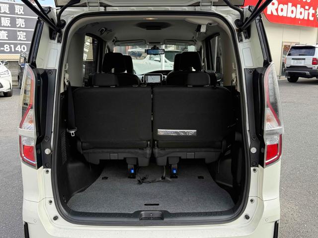 セレナ ｅ－パワー　ハイウェイスターＶ　ワンオーナー　両側パワースライドドア　１０インチ純正ナビＴＶ　アラウンドビューモニター　デジタルインナーミラー　純正１５インチアルミ　スマートキー　プッシュスタート（39枚目）