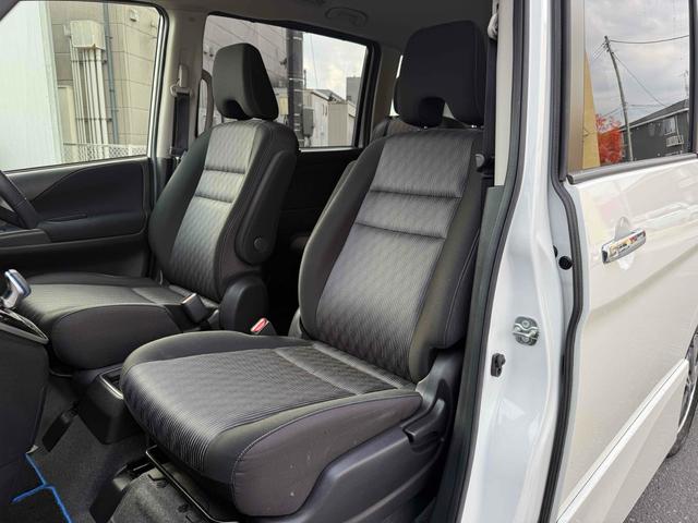 セレナ ｅ－パワー　ハイウェイスターＶ　ワンオーナー　両側パワースライドドア　１０インチ純正ナビＴＶ　アラウンドビューモニター　デジタルインナーミラー　純正１５インチアルミ　スマートキー　プッシュスタート（50枚目）