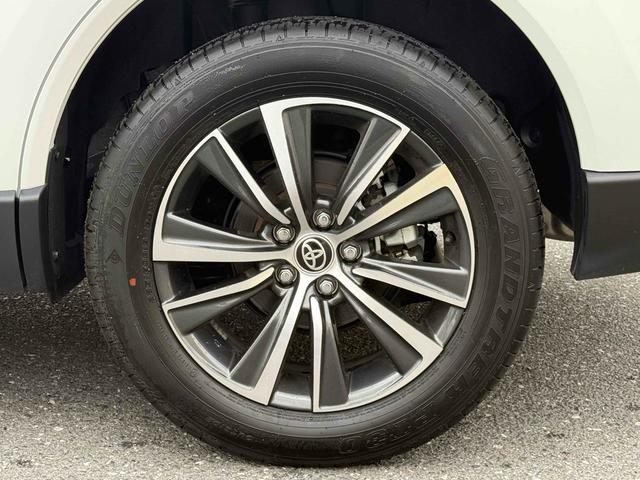 ハリアー G 4WD ハーフレザーシート 純正ディスプレイオーディオ バックカメラ 純正18インチアルミ デジタルインナーミラー AHB PCS LTA ビルトインETC パワーバックドア クルーズコントロール(15枚目)