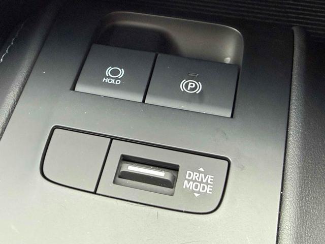 ハリアー G 4WD ハーフレザーシート 純正ディスプレイオーディオ バックカメラ 純正18インチアルミ デジタルインナーミラー AHB PCS LTA ビルトインETC パワーバックドア クルーズコントロール(22枚目)