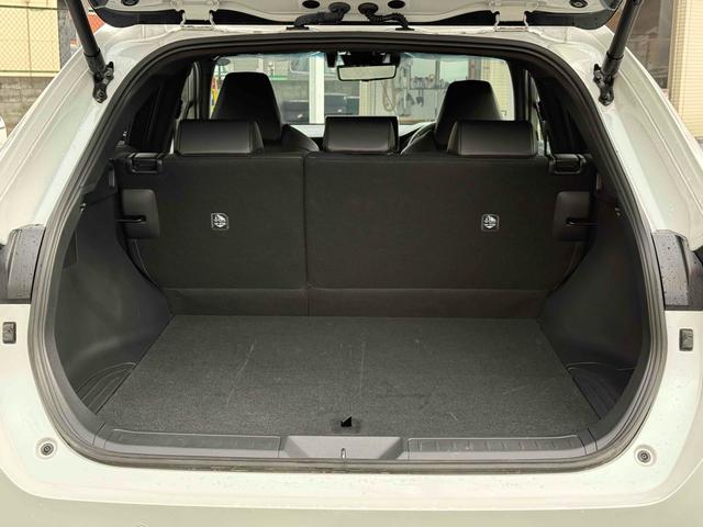 ハリアー G 4WD ハーフレザーシート 純正ディスプレイオーディオ バックカメラ 純正18インチアルミ デジタルインナーミラー AHB PCS LTA ビルトインETC パワーバックドア クルーズコントロール(32枚目)