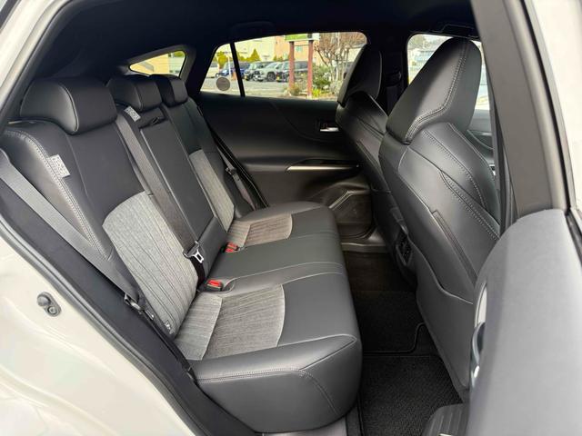 ハリアー G 4WD ハーフレザーシート 純正ディスプレイオーディオ バックカメラ 純正18インチアルミ デジタルインナーミラー AHB PCS LTA ビルトインETC パワーバックドア クルーズコントロール(45枚目)