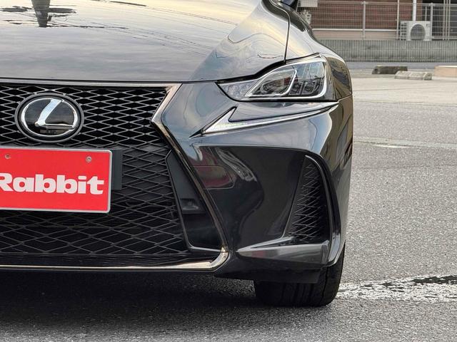 ＩＳ ＩＳ２００ｔ　Ｆスポーツ　純正ナビＴＶ　バックカメラ　ハーフレザーシート　　純正１８インチアルミ　ＬＥＤヘッドライト　ＥＴＣ　ＢＳＭ　電動シート　シートヒーター　クルーズコントロール　スマートキー　プッシュスタート（10枚目）