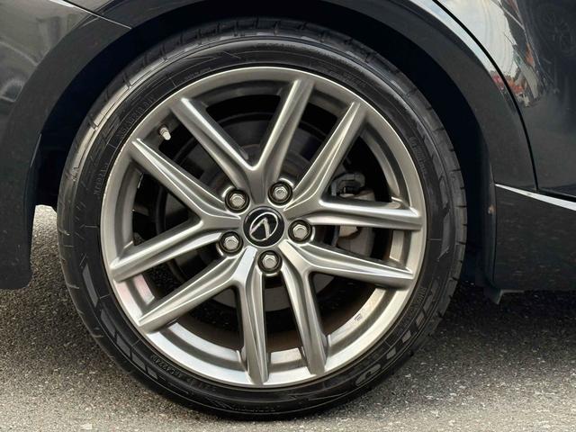 ＩＳ ＩＳ２００ｔ　Ｆスポーツ　純正ナビＴＶ　バックカメラ　ハーフレザーシート　　純正１８インチアルミ　ＬＥＤヘッドライト　ＥＴＣ　ＢＳＭ　電動シート　シートヒーター　クルーズコントロール　スマートキー　プッシュスタート（13枚目）