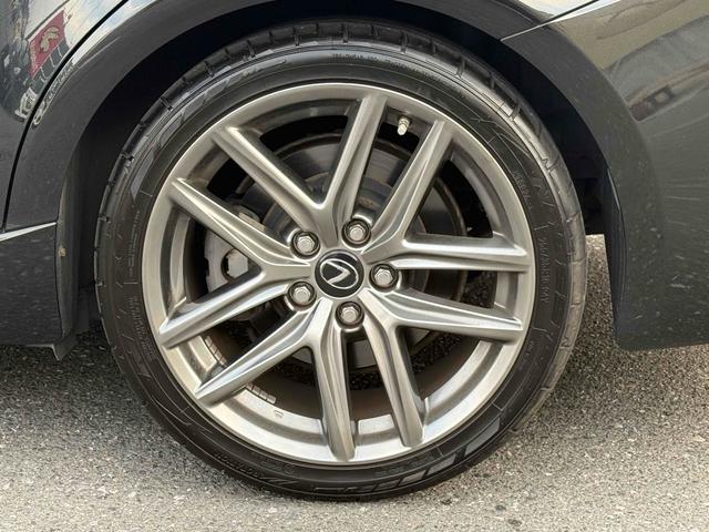 ＩＳ ＩＳ２００ｔ　Ｆスポーツ　純正ナビＴＶ　バックカメラ　ハーフレザーシート　　純正１８インチアルミ　ＬＥＤヘッドライト　ＥＴＣ　ＢＳＭ　電動シート　シートヒーター　クルーズコントロール　スマートキー　プッシュスタート（15枚目）