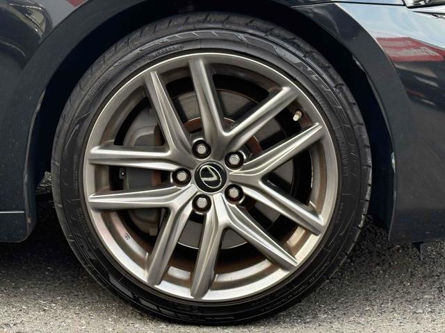 ＩＳ ＩＳ２００ｔ　Ｆスポーツ　純正ナビＴＶ　バックカメラ　ハーフレザーシート　　純正１８インチアルミ　ＬＥＤヘッドライト　ＥＴＣ　ＢＳＭ　電動シート　シートヒーター　クルーズコントロール　スマートキー　プッシュスタート（16枚目）