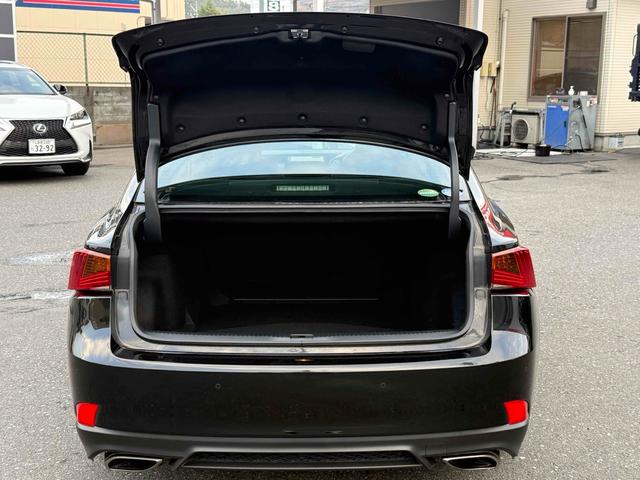 ＩＳ ＩＳ２００ｔ　Ｆスポーツ　純正ナビＴＶ　バックカメラ　ハーフレザーシート　　純正１８インチアルミ　ＬＥＤヘッドライト　ＥＴＣ　ＢＳＭ　電動シート　シートヒーター　クルーズコントロール　スマートキー　プッシュスタート（31枚目）