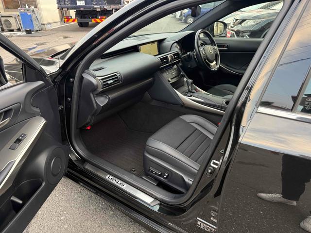 ＩＳ ＩＳ２００ｔ　Ｆスポーツ　純正ナビＴＶ　バックカメラ　ハーフレザーシート　　純正１８インチアルミ　ＬＥＤヘッドライト　ＥＴＣ　ＢＳＭ　電動シート　シートヒーター　クルーズコントロール　スマートキー　プッシュスタート（37枚目）